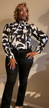 Load image into Gallery viewer, BLOUSE
