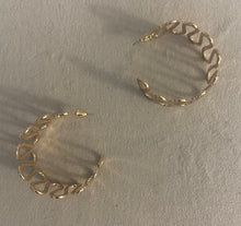 Load image into Gallery viewer, Earrings
