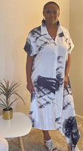 Load image into Gallery viewer, Black T-Shirt Dress
