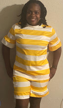 Load image into Gallery viewer, Striped 2 Piece Short Set
