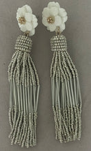 Load image into Gallery viewer, Tassel Flower Earrings
