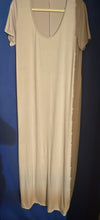Load image into Gallery viewer, V Neck Maxi Dress
