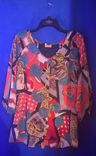 Load image into Gallery viewer, Multi Chain Print Blouse
