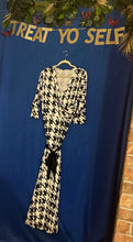 Load image into Gallery viewer, Houndstooth Maxi Dress
