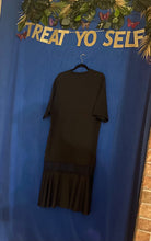 Load image into Gallery viewer, Letter Print Dress
